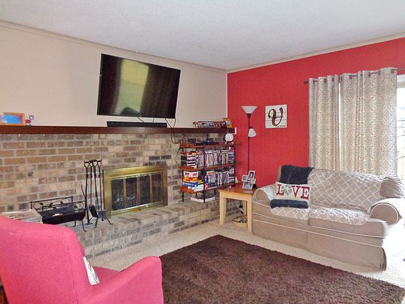 4th image of 9260 Park Pl