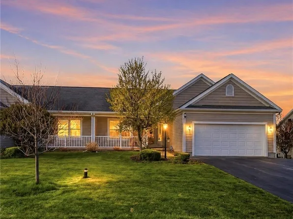 3778 Pegasus Cir, Syracuse, NY 13209