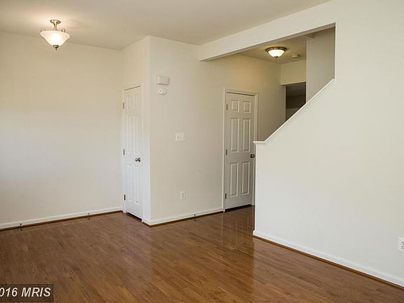 4th image of 3813 Daisy Ln