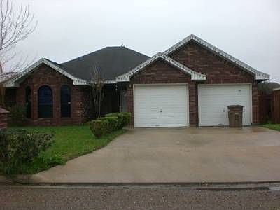 1st image of 3403 Minnie Ln