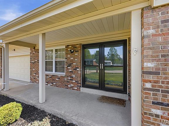 3rd image of 4905 Milsmar Dr