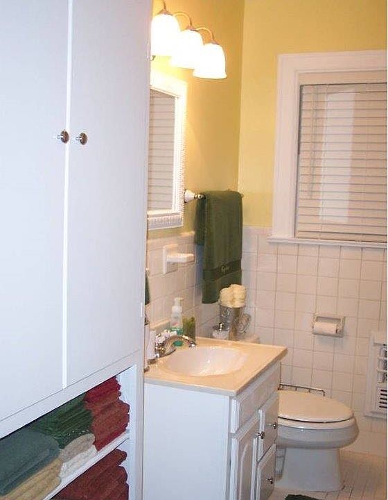 1st image of 4043 Camellia Dr