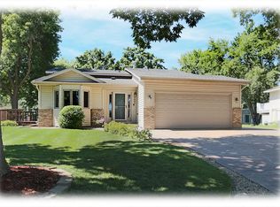 9443 Lancaster Ln N, Maple Grove, MN 55369