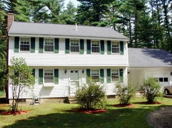 11 Pierce Ln, Hollis, NH 03049