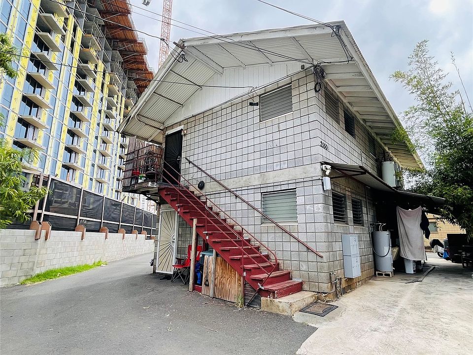 1st image of 2550 Date St