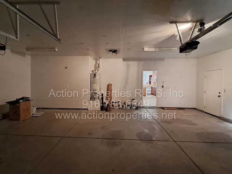 6145 Crater Lake Dr — Photo 55