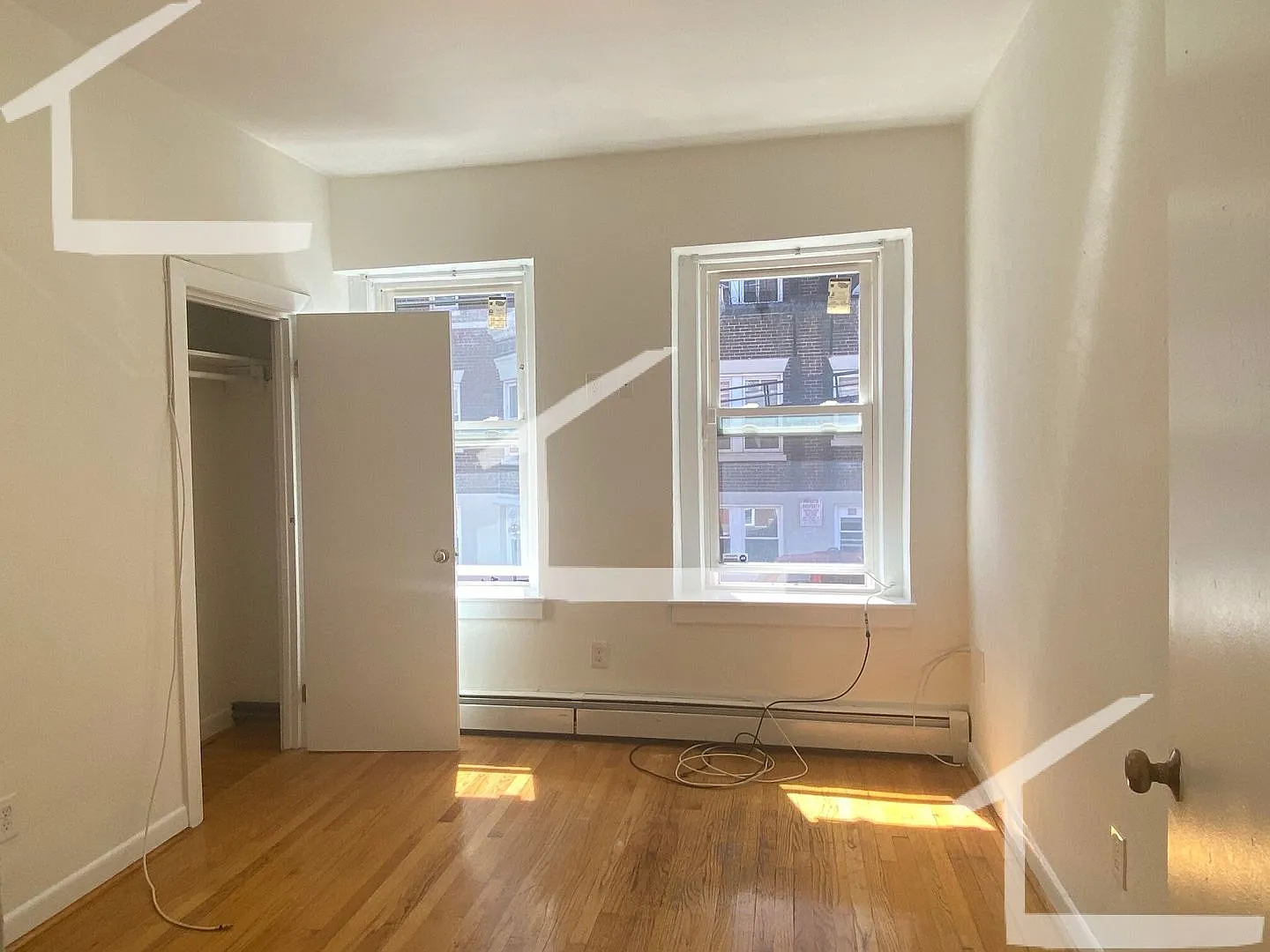 This aparTment has a 'meow' included! — Photo 4