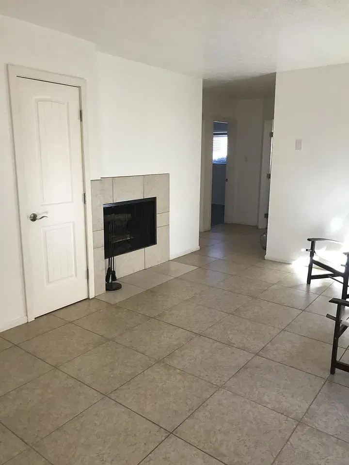 2 bed, 805 sqft, $1,350 — Photo 4