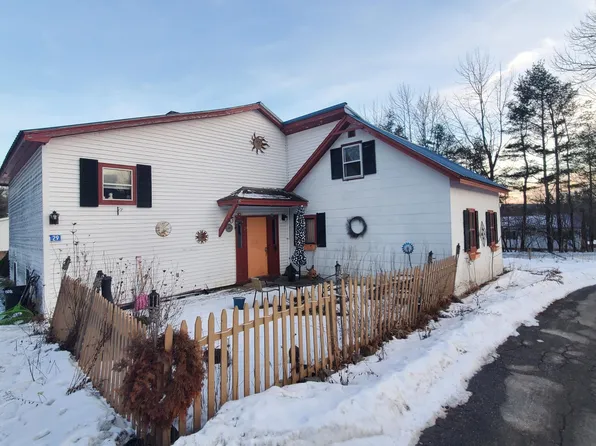 29 Oak Street, Bucksport, ME 04496