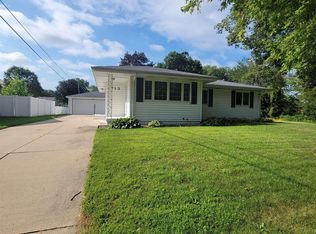 713 E Seerley Blvd, Cedar Falls, IA 50613