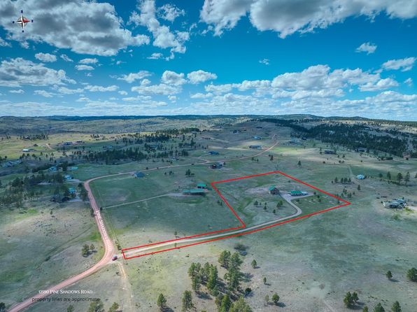 12590 Pine Shadows Rd, Hot Springs, SD 57747