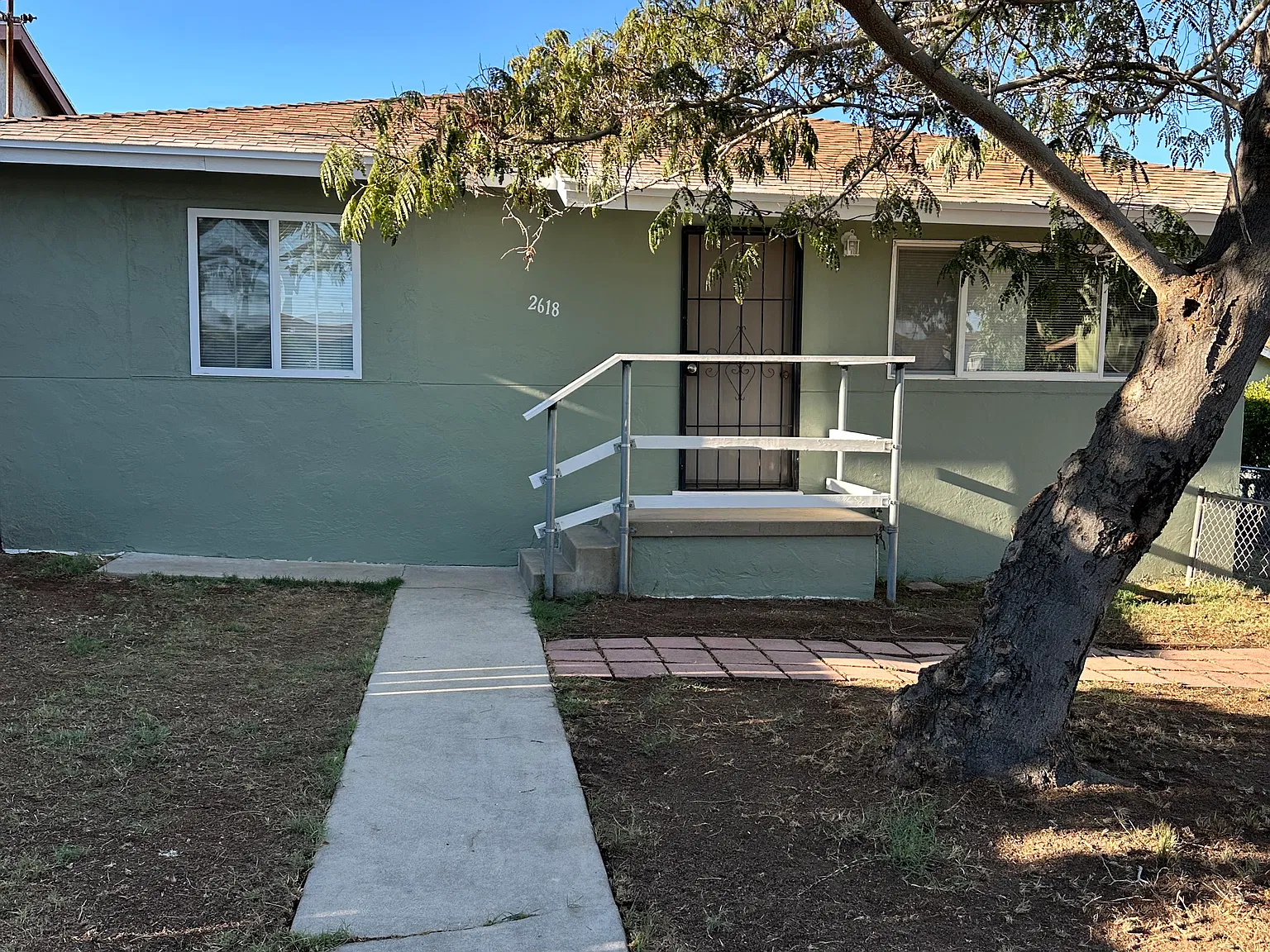 2 bed, 832 sqft, $2,700 — Photo 3