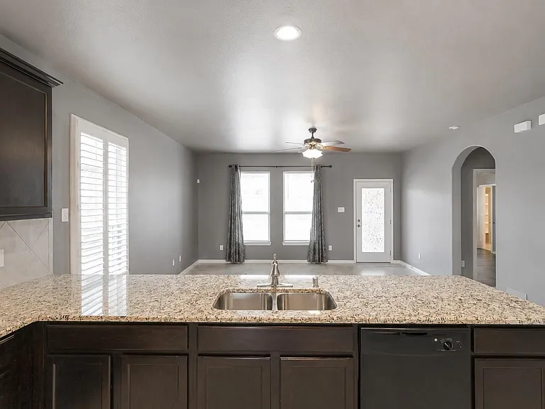 2507 Galley Ridge Dr — Photo 7