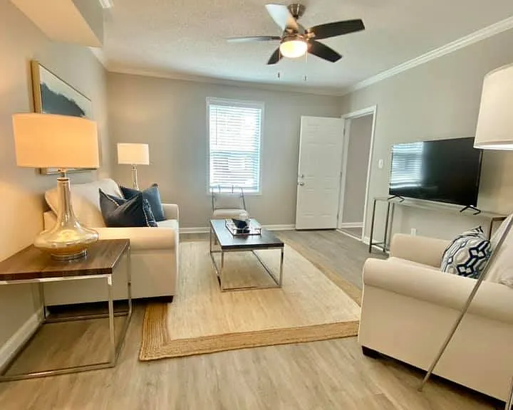 Palmier Apartments — Photo 13