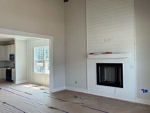 4th image of 135 Bryant Farm Drive #6