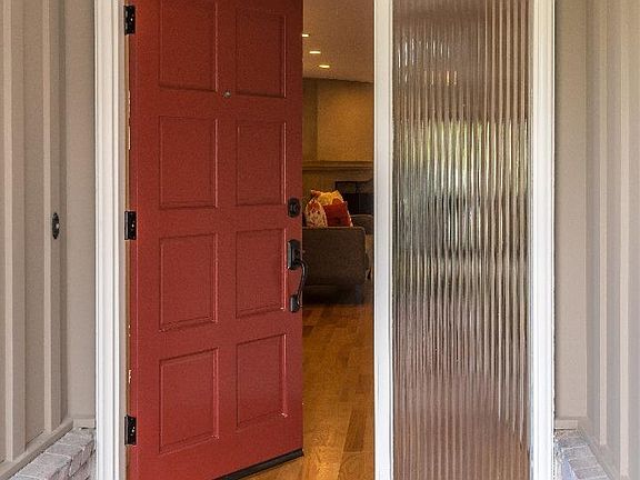 3rd image of 407 Cerrito Ave