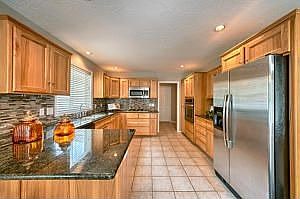 4th image of 4990 E Frazier Dr