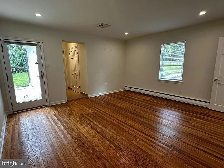 4 Smedley Dr — Photo 28
