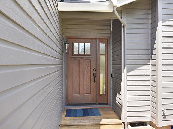5th image of 1040 SW Tall Oaks Dr