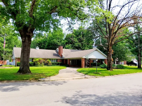 2915 Wauhilah Dr, Muskogee, OK 74401
