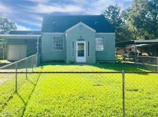 6256 Jackson St, Groves, TX 77619
