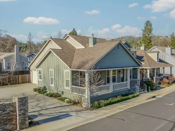 105 Fieldstone Dr, Murphys, CA 95247