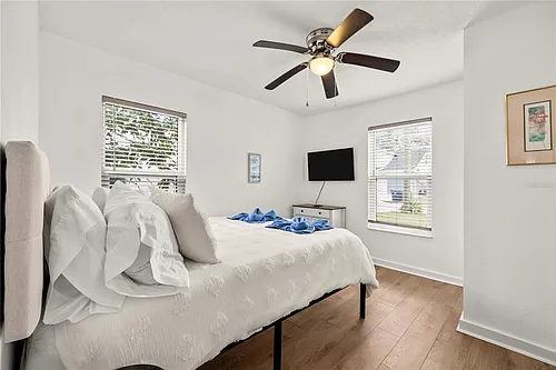 3906 N Ola Ave #3906 Photo 1