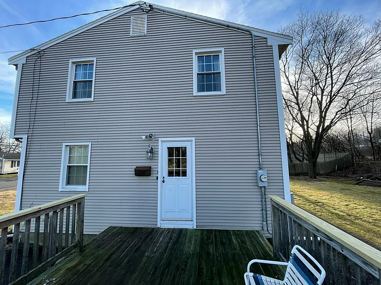 46 Glendale Dr — Photo 5