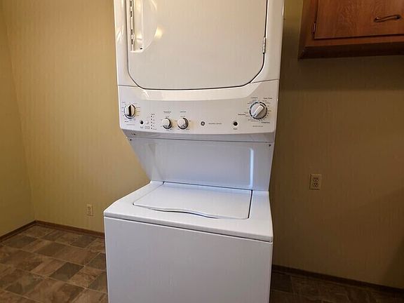 5th image of 3312 S Oxford Ave APT C