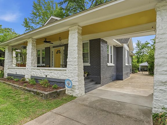 4th image of 1591 Forrest Ave