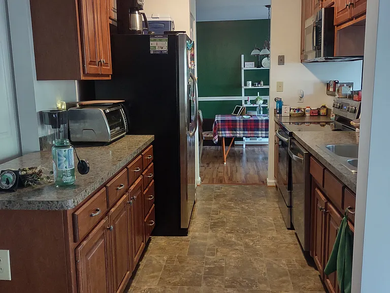 This photo has not been altered in any way: no edits or filters have been applied to try to deceive the viewer by having the room appear larger or brighter than it actually is.