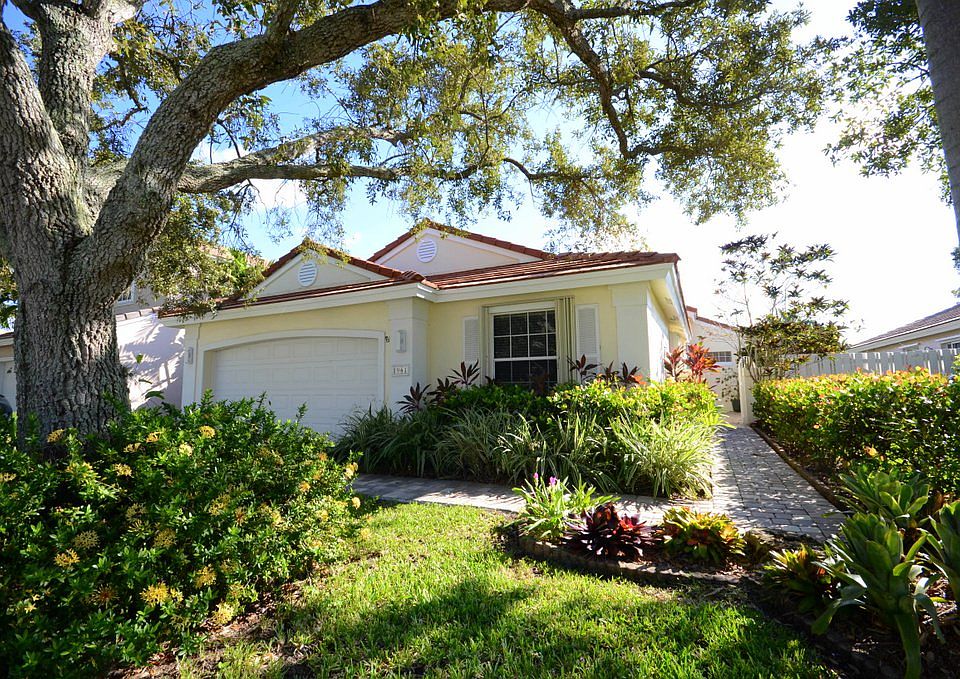 1st image of 1961 NW 180th Way