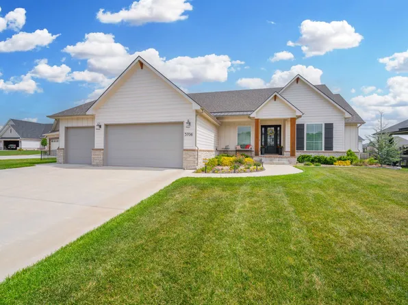 3706 N Crest Cir, Wichita, KS 67226