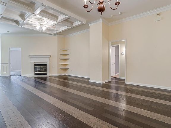 4th image of 2708 Weslayan Dr