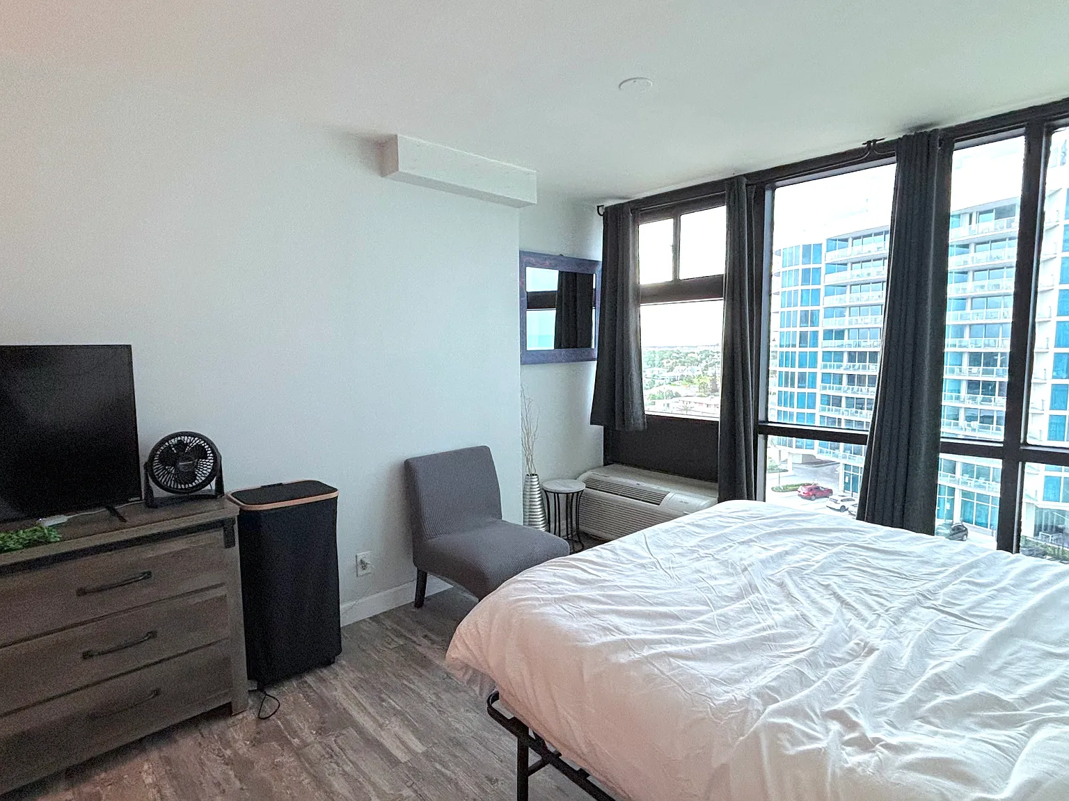 Studio, 500 sqft, $1,450 — Photo 3