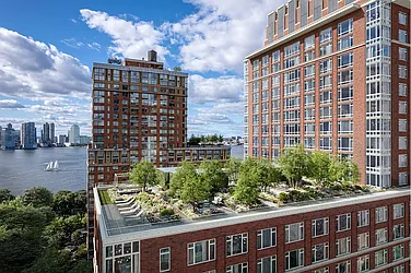 Rented by Coldwell Banker Warburg