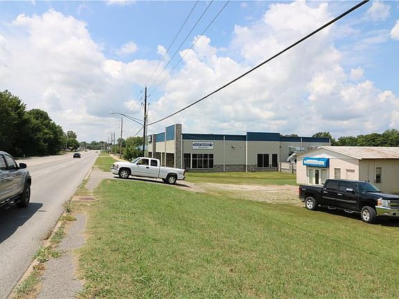 4th image of 4280 W Martin Luther King Blvd