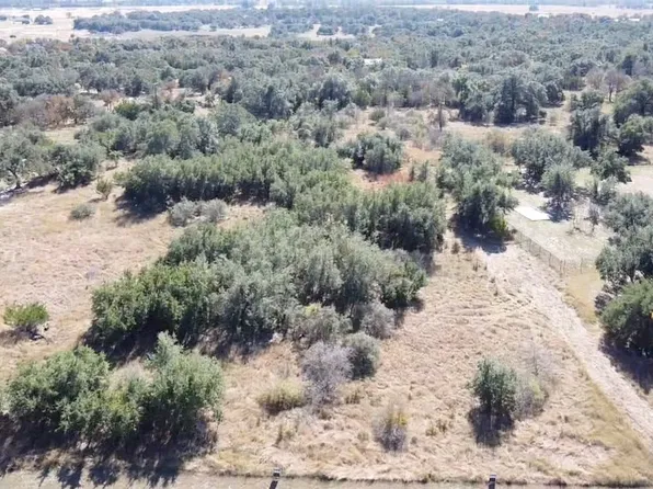 634 Strada Luca, Florence, TX 76527