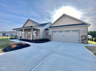 206 Rae Dr, Pikeville, NC 27863