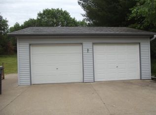 N2756 Birch Tree Ln, Waupaca, WI 54981