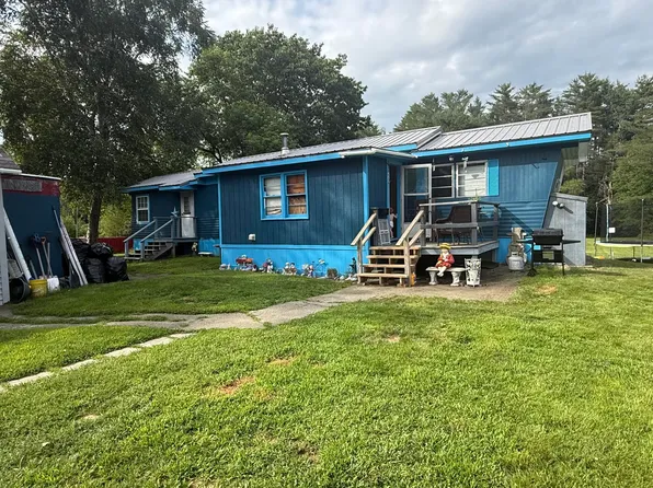 2 Daniel Street, Milo, ME 04463