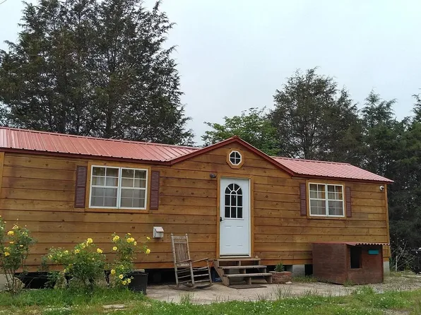 10558 Bear Creek Rd, Bon Aqua, TN 37025