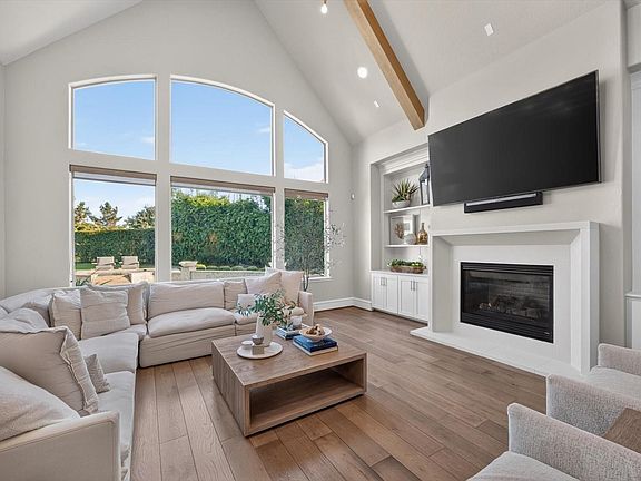 5th image of 27707 Stonehurst Ln