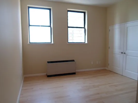 Sold by Manhattan Network Inc. | media 3