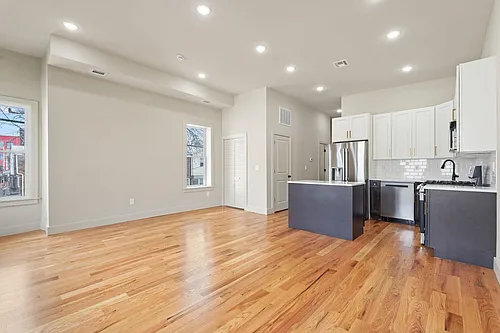 150 W Side Ave #2 Photo 1