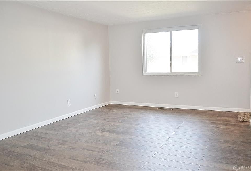 1st image of 1649 Villa South Dr