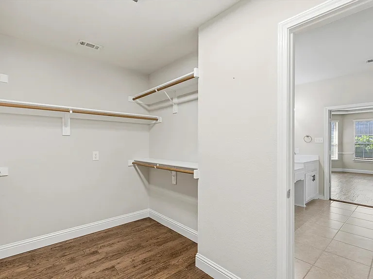357 Spring Meadow Dr — Photo 21