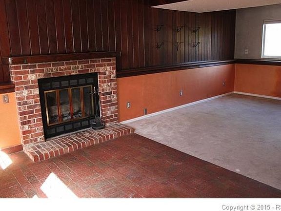 3rd image of 7785 Lindsey Dr