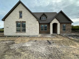 405 Cobb Rd, Leonard, TX 75452