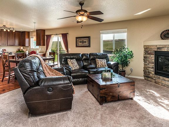3rd image of 2233 Shady Aspen Dr